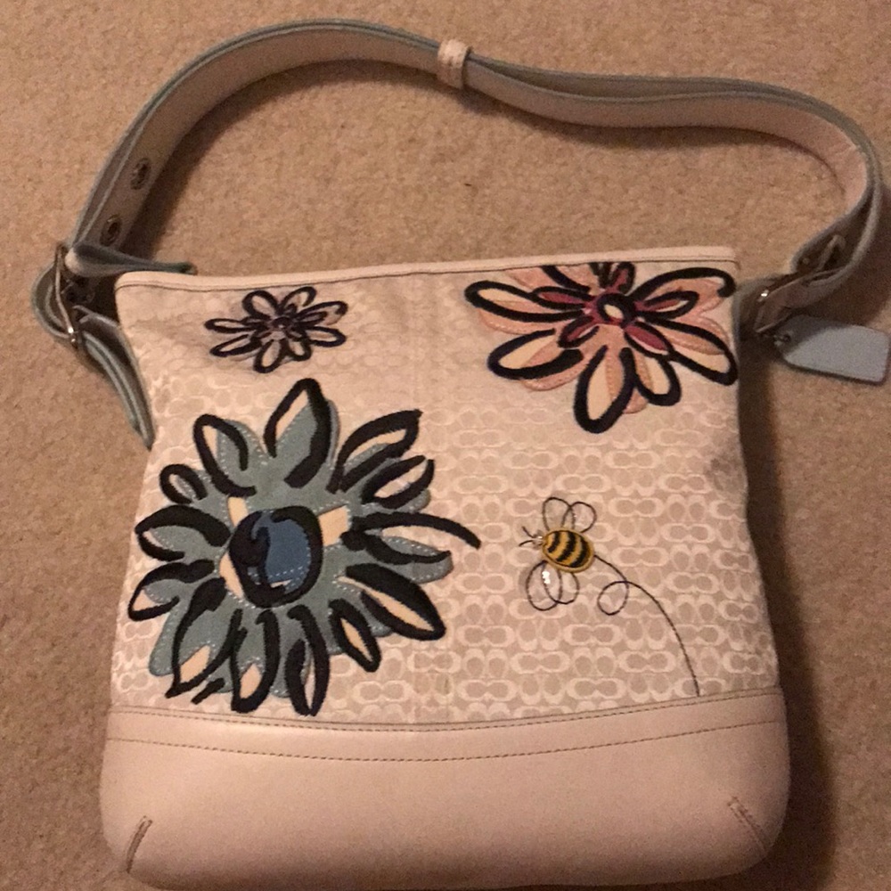 COACH F10871 SIGNATURE C FLORAL BEE BAG
